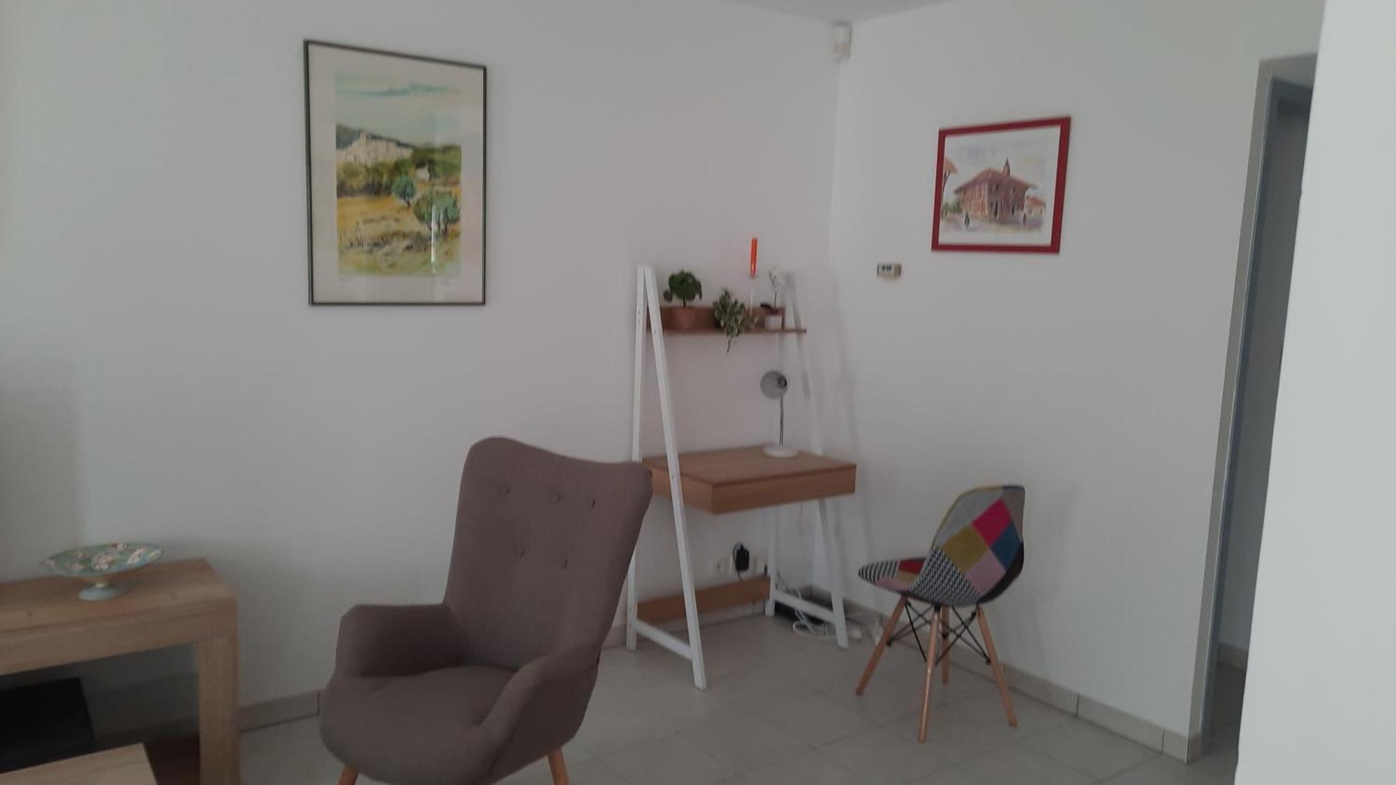 Apartment Les Romarins, Impeccable Et Son Parking Prive Nyons